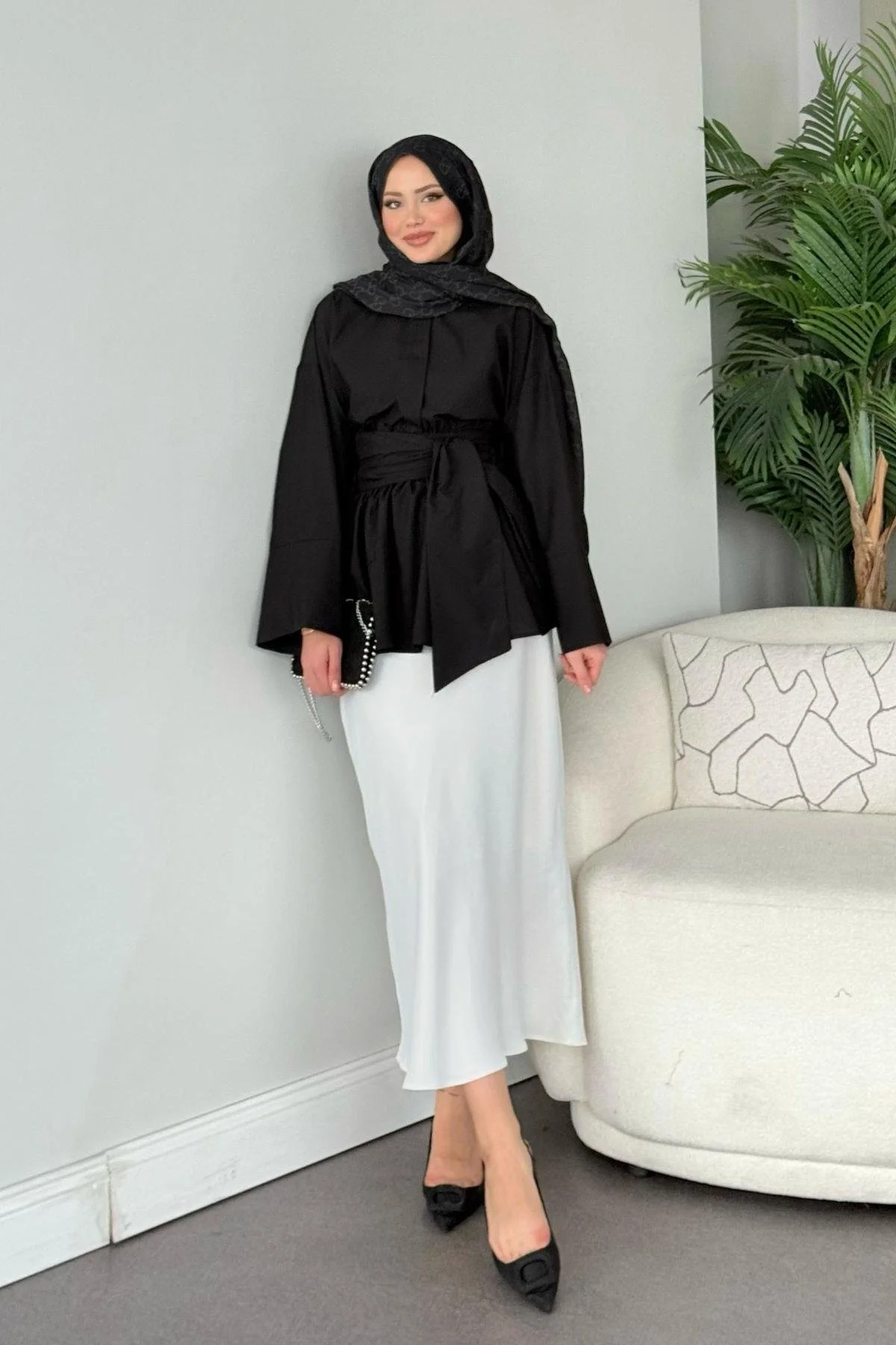 Kadın Siyah Oversize Geniş Kollu Tek Cepli Uzun Keten Gömlek Tunik