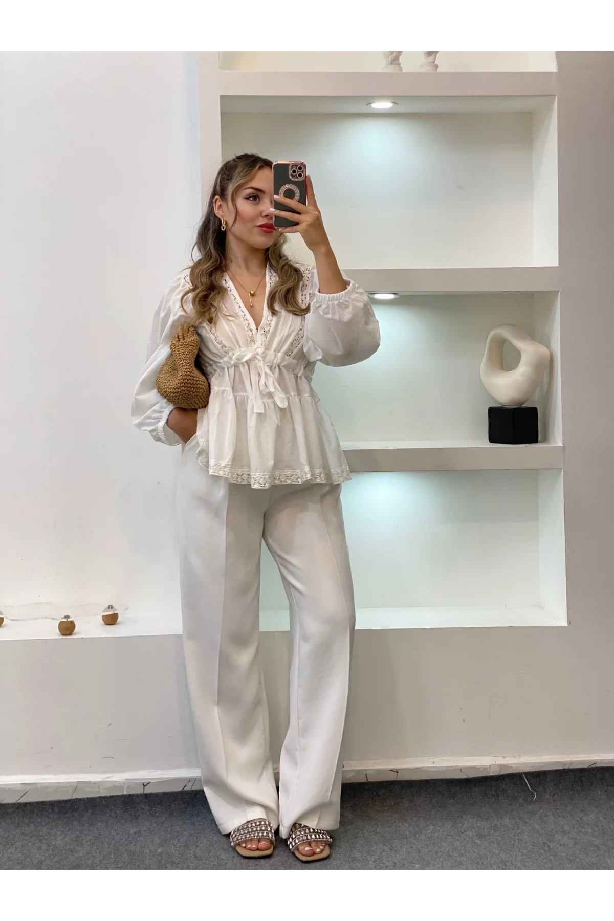 Kadın Beyaz V Yaka Dantelli Önden Bağlamalı Pinterest Peplum Bluz