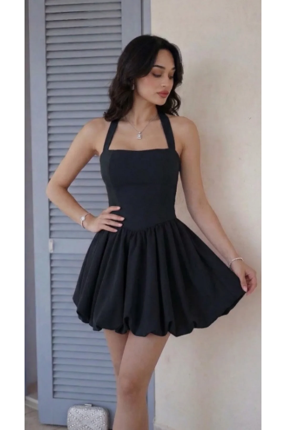 Kadın Siyah Boyundan Bağlamalı Halter Yaka Dabıl Kumaş Balon Mini Elbise