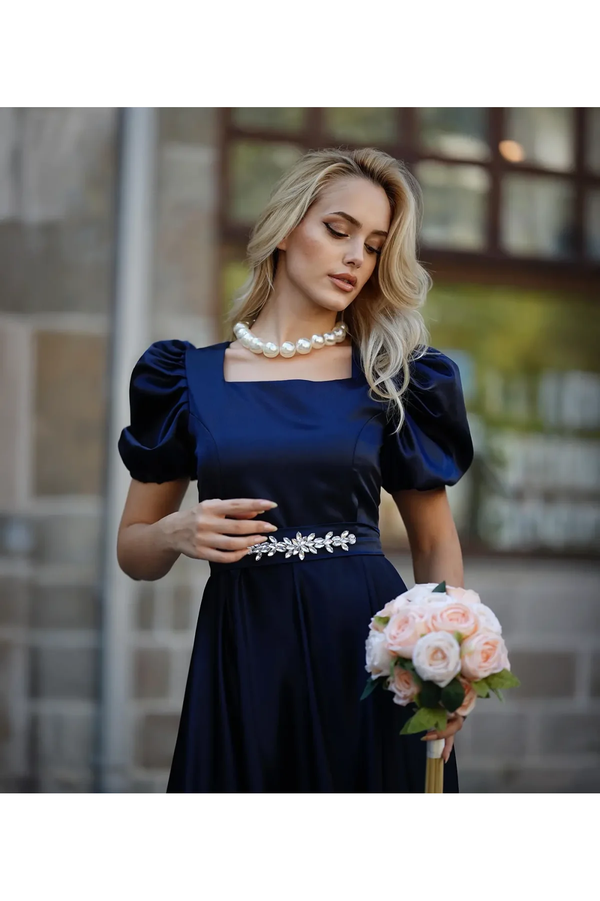 Kadın Lacivert Kare Yaka Karpuz Kol Taşlı Kemerli Uzun Saten Abiye Elbise