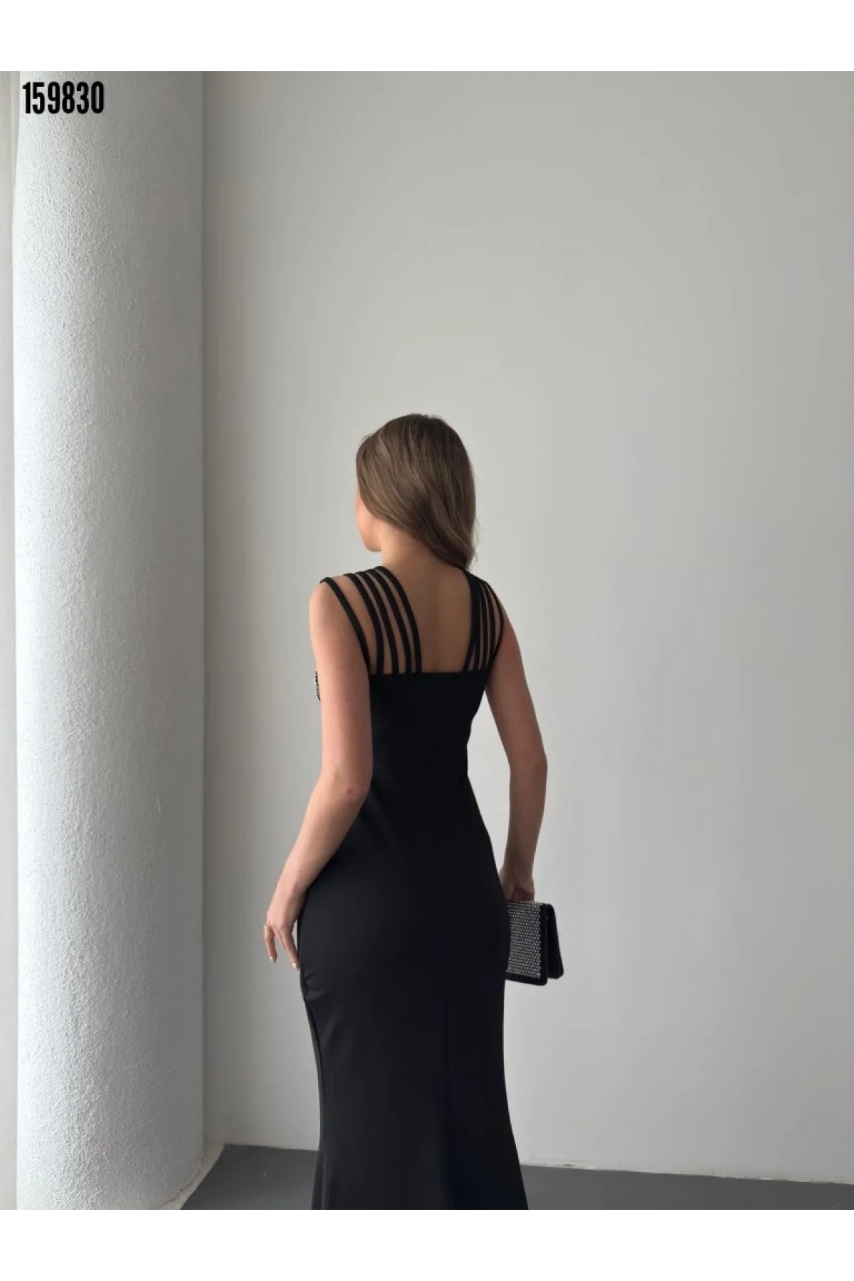 Kadın Siyah Taş İşlemeli Çoklu Askılı Yırtmaçlı Scuba Uzun Abiye Elbise