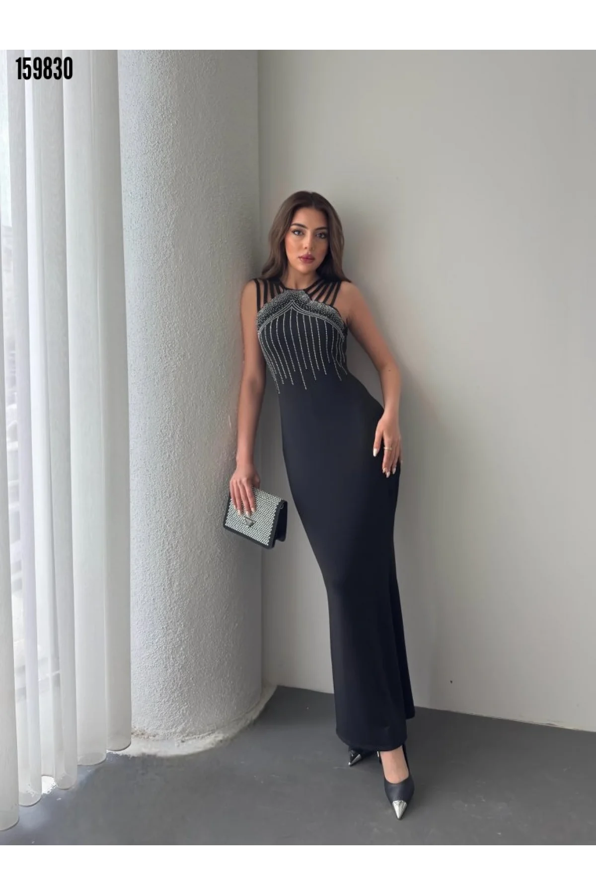 Kadın Siyah Taş İşlemeli Çoklu Askılı Yırtmaçlı Scuba Uzun Abiye Elbise