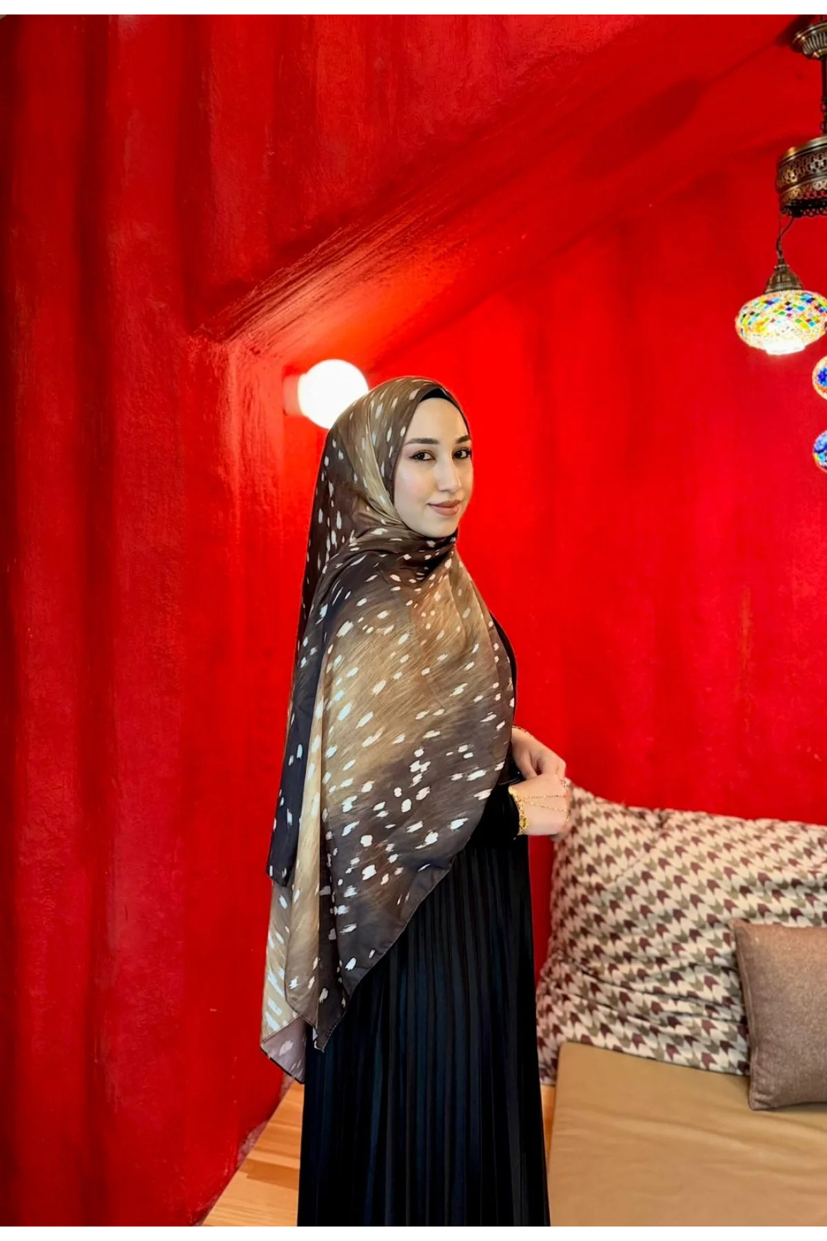 Kadın Kahve Ceylan Desenli Pamuklu Soft Dokulu Mevsimlik Tesettür Şal