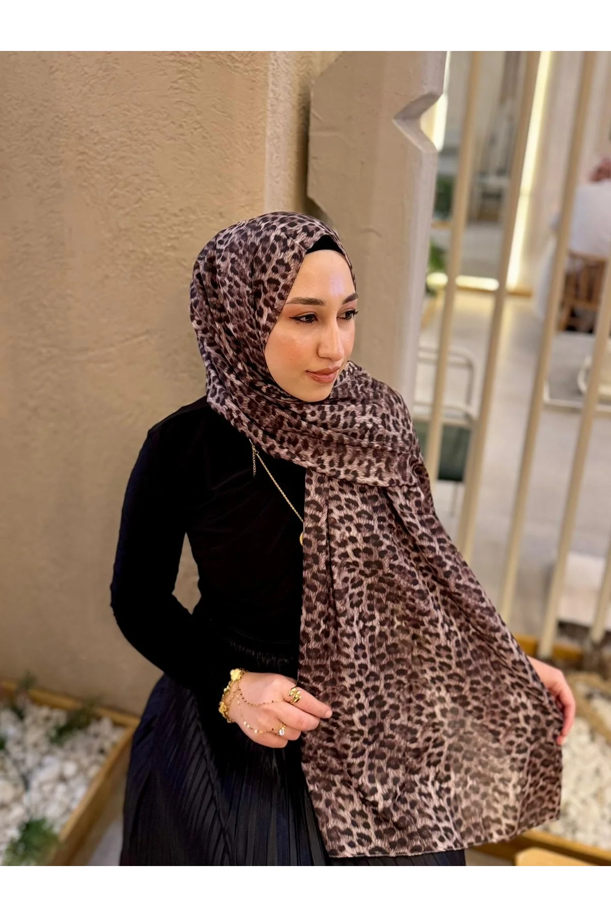 Kadın Kahverengi Leopar Desenli Pamuklu Soft Şal