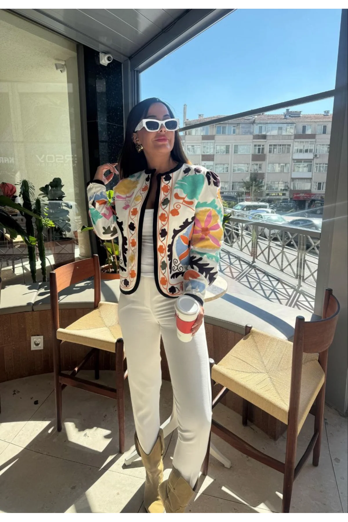 Kadın Ekru Pinterest Suzani Renkli Nakış İşlemeli Bomber Ceket