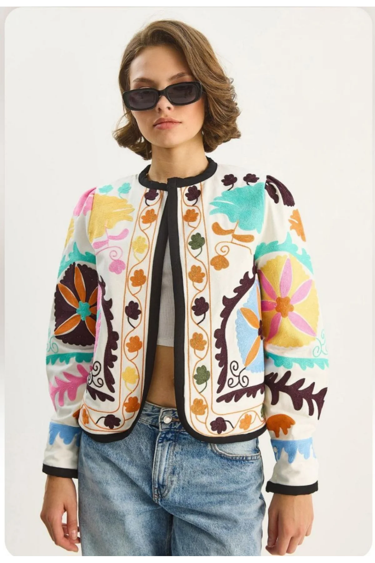 Kadın Ekru Pinterest Suzani Renkli Nakış İşlemeli Bomber Ceket