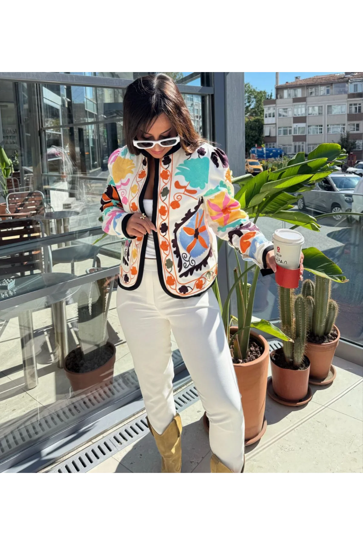 Kadın Ekru Pinterest Suzani Renkli Nakış İşlemeli Bomber Ceket