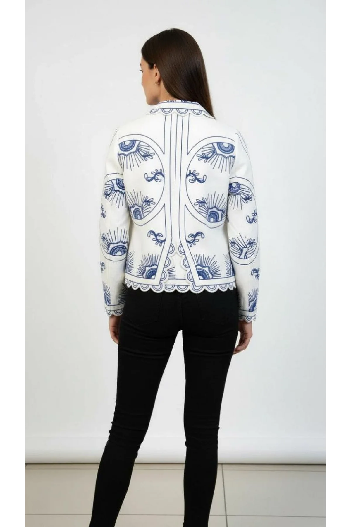 Kadın Ekru Saks Mavi Göz Nakışlı Lazer Kesim Fisto Kenarlı Keten Ceket