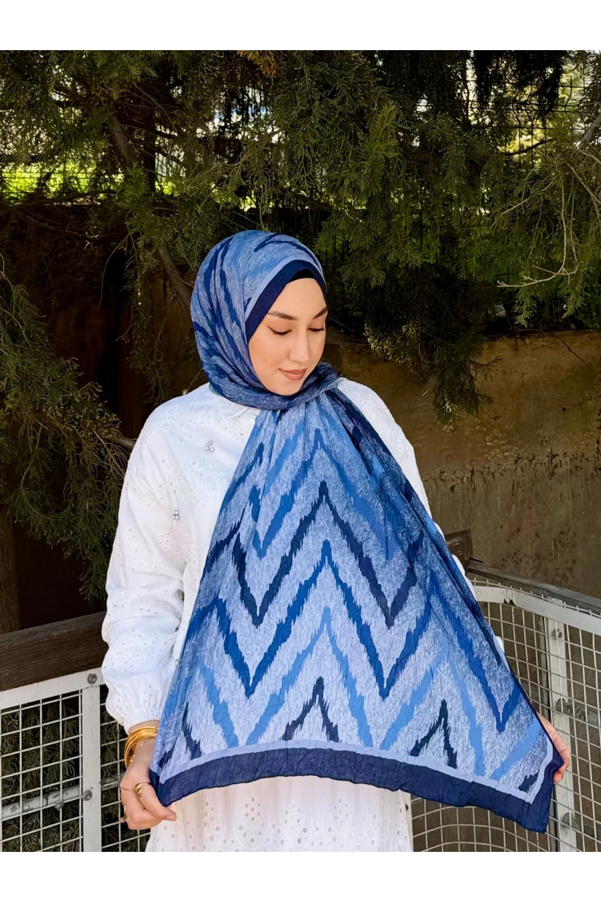 Kadın Mavi Lacivert Zikzak Desenli Yumuşak Dokulu Pamuklu Bambu Şal