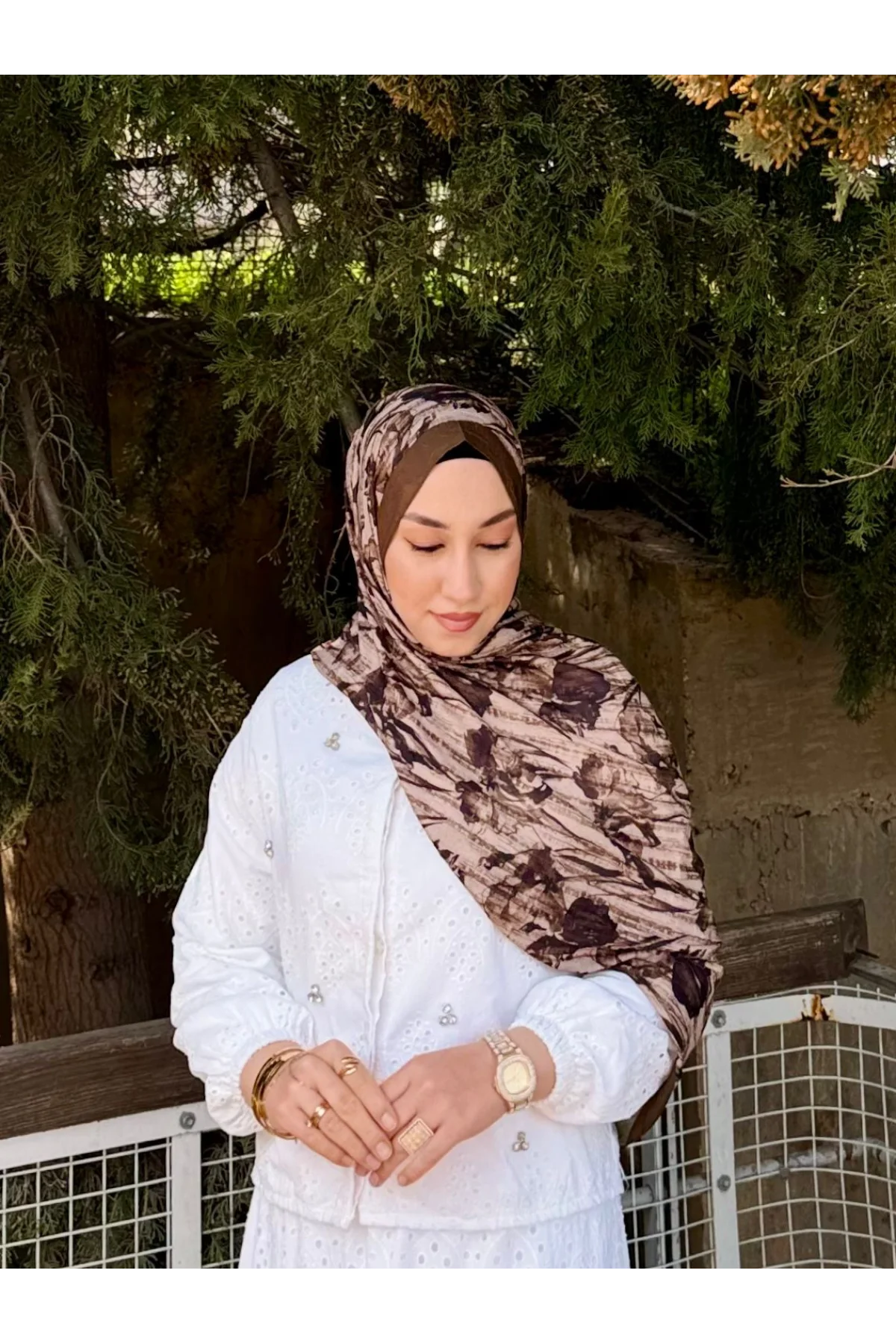 Kadın Koyu Kahve Floral Desenli Yumuşak Dokulu Pamuklu Bambu Şal