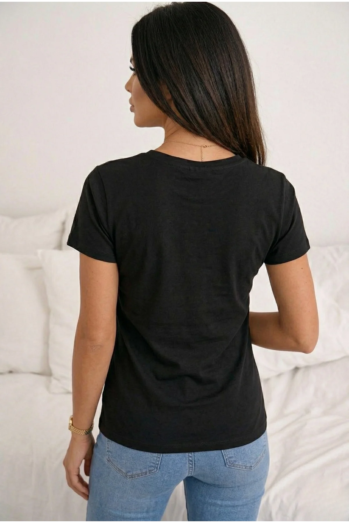 Kadın Siyah V Yaka Üçlü Tüy Desenli ve Parıltı Detaylı Pamuklu Tişört