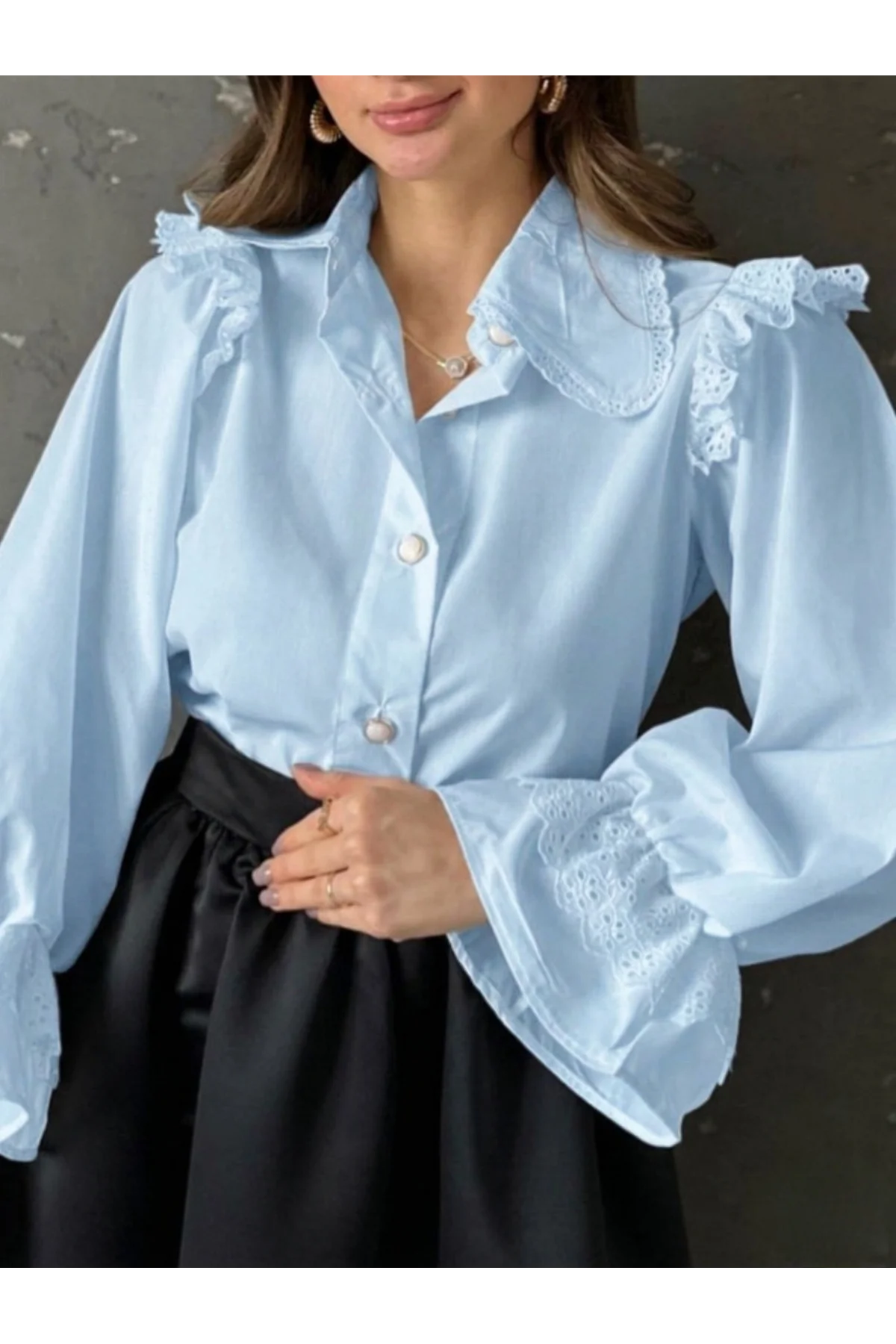 Kadın Bebe Mavi Fisto Detaylı Geniş Yakalı Balon Kol Pamuk Keten Gömlek Bluz