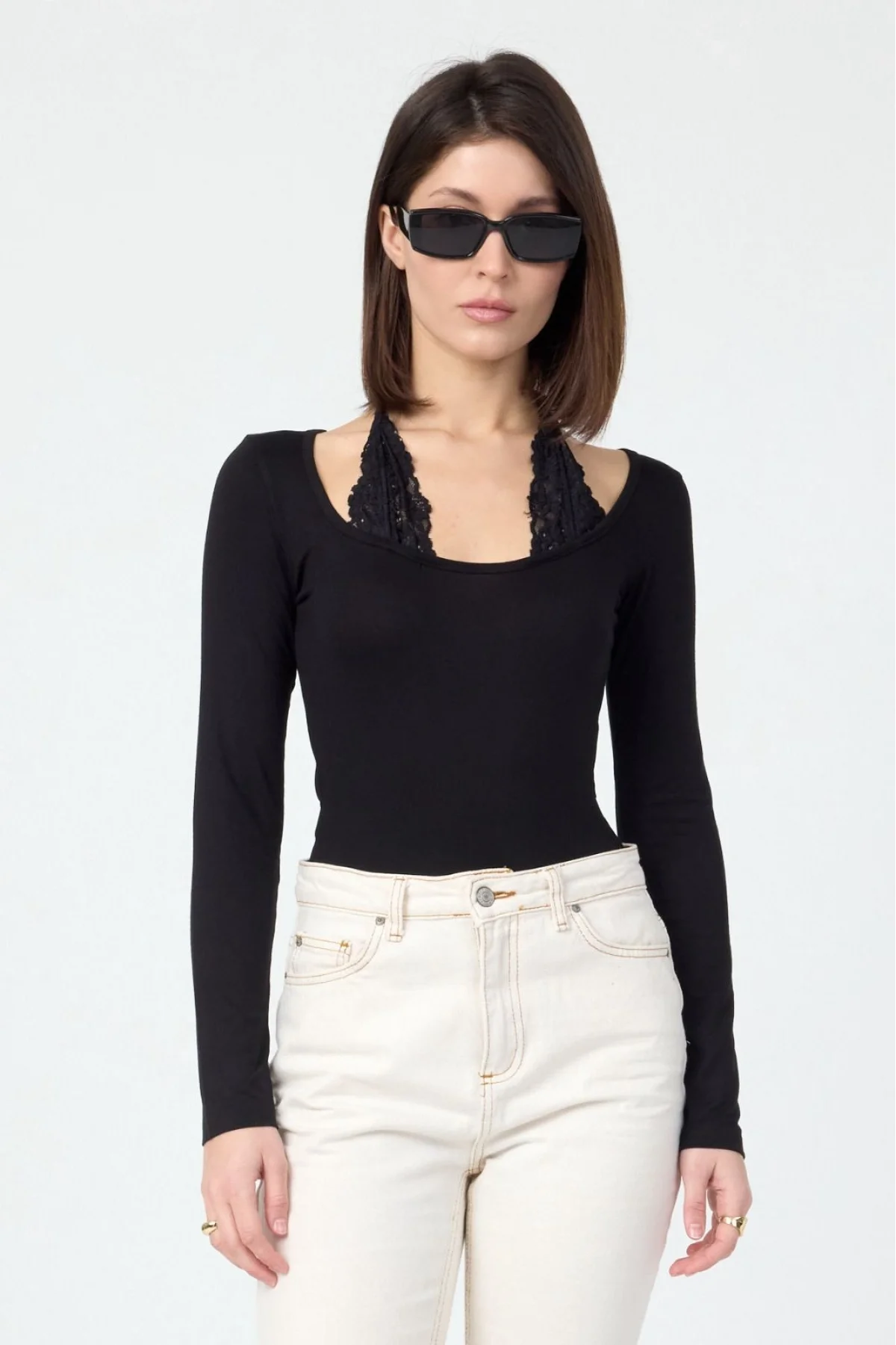 Kadın Siyah Dantel Yaka Detaylı Pamuklu Süprem Kumaş Uzun Kollu Gotik Bluz