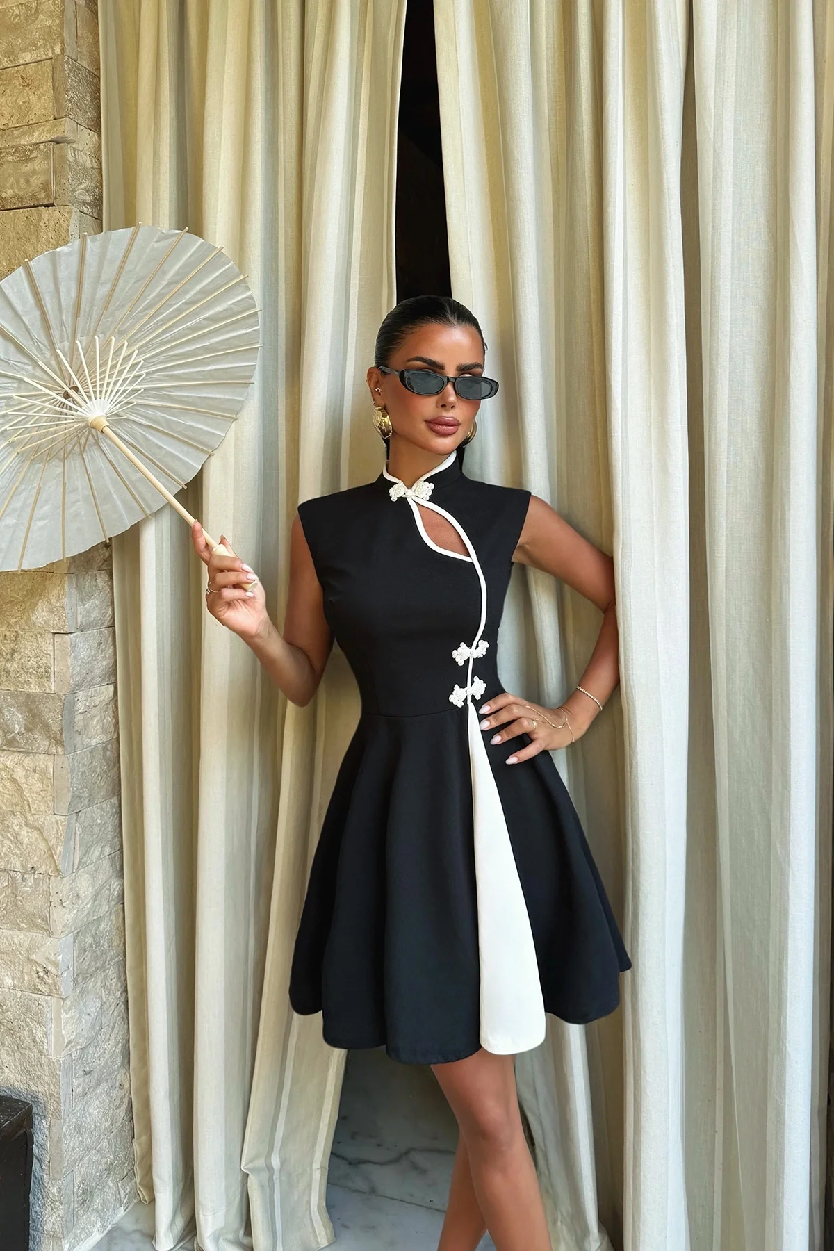 Kadın Siyah Çin Yakalı Kloş Etekli Pinterest Dalgıç Kumaş Mini Abiye Elbise