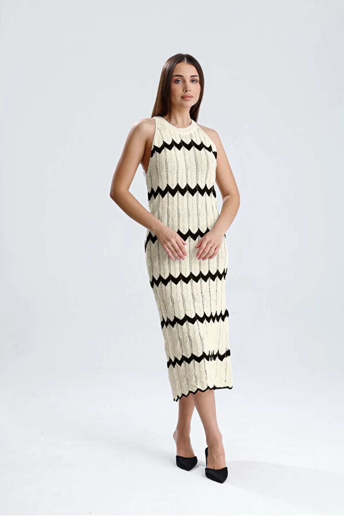 Kadın Ekru Kahve Zigzag Desenli Triko Elbise Halter Yaka Bohem Uzun