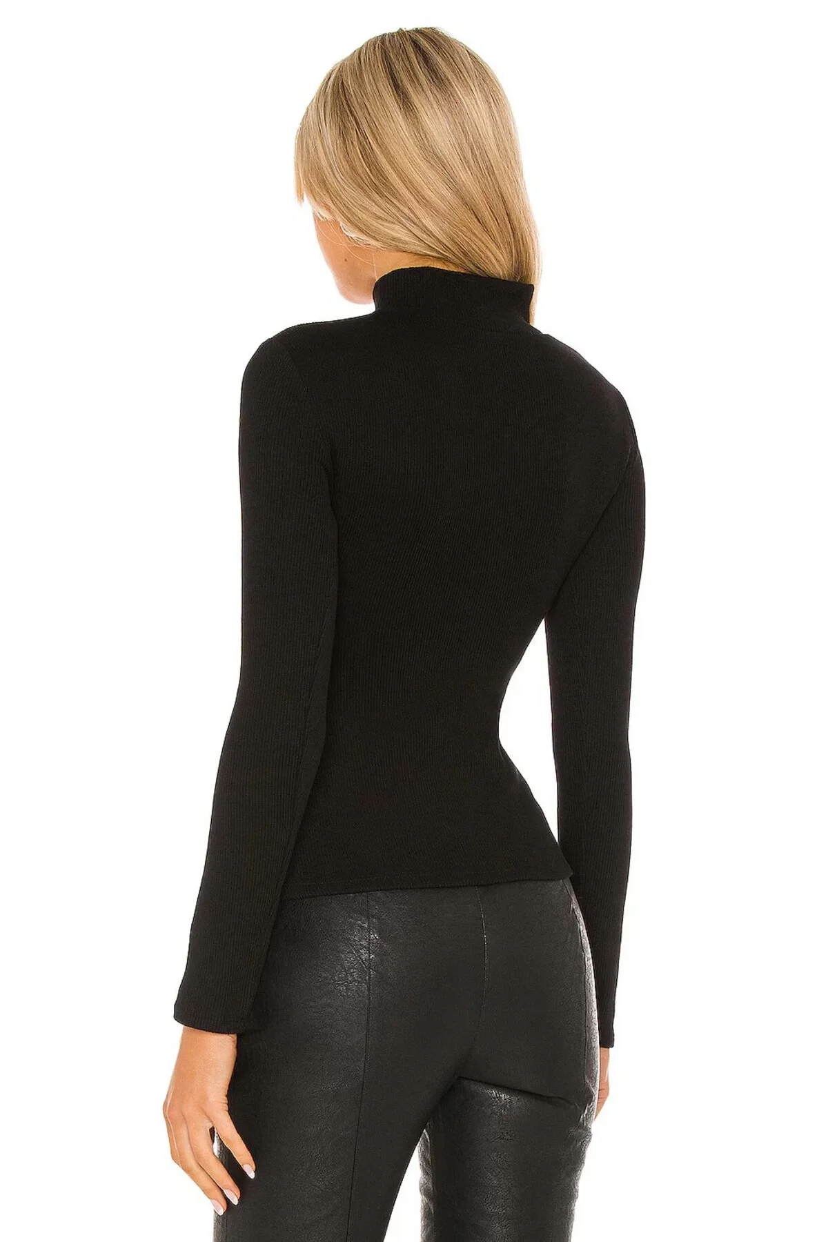 Kadın Siyah Balıkçı Yaka Göğüs Dekolteli Çift Katlı Sandy Kumaş Bluz