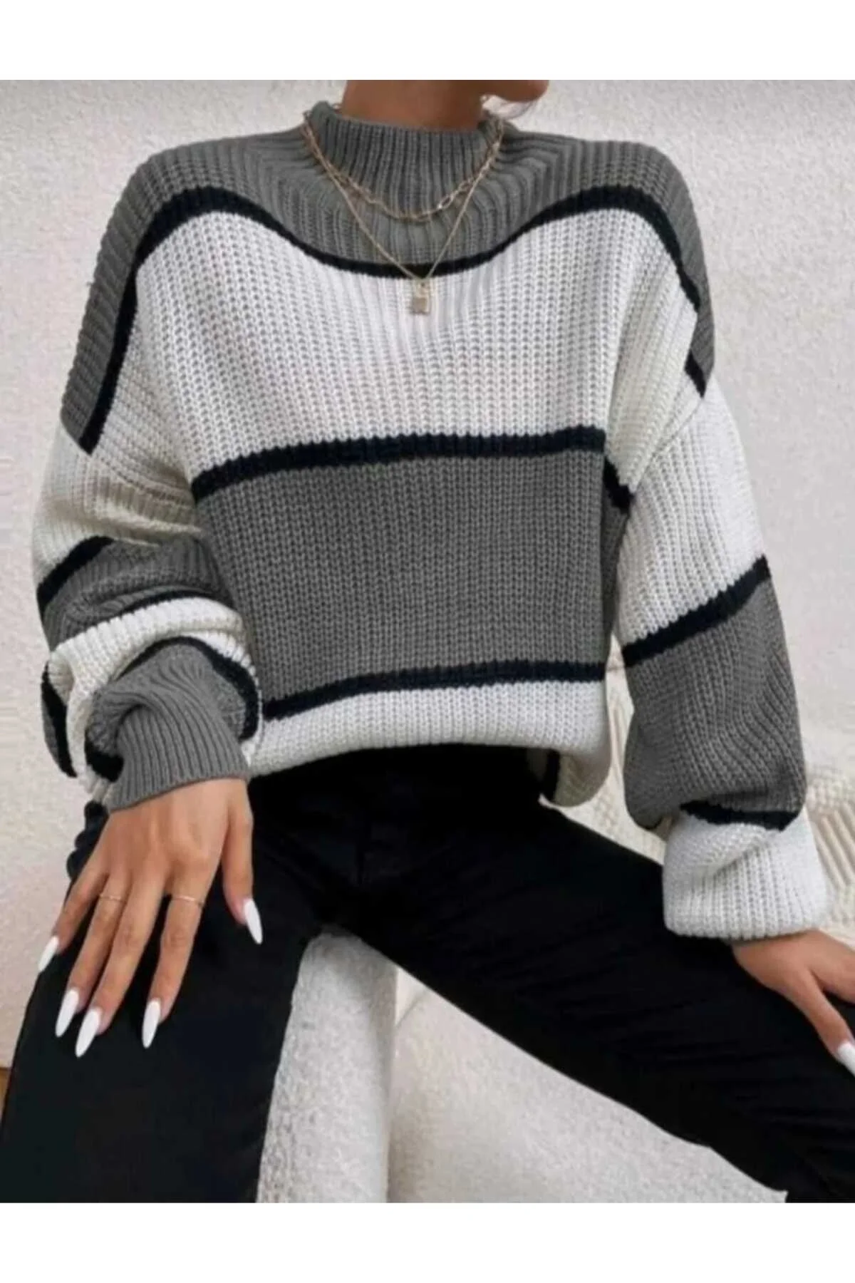 Gri Beyaz Yarım Balıkçı Oversize Kadın Triko Kazak