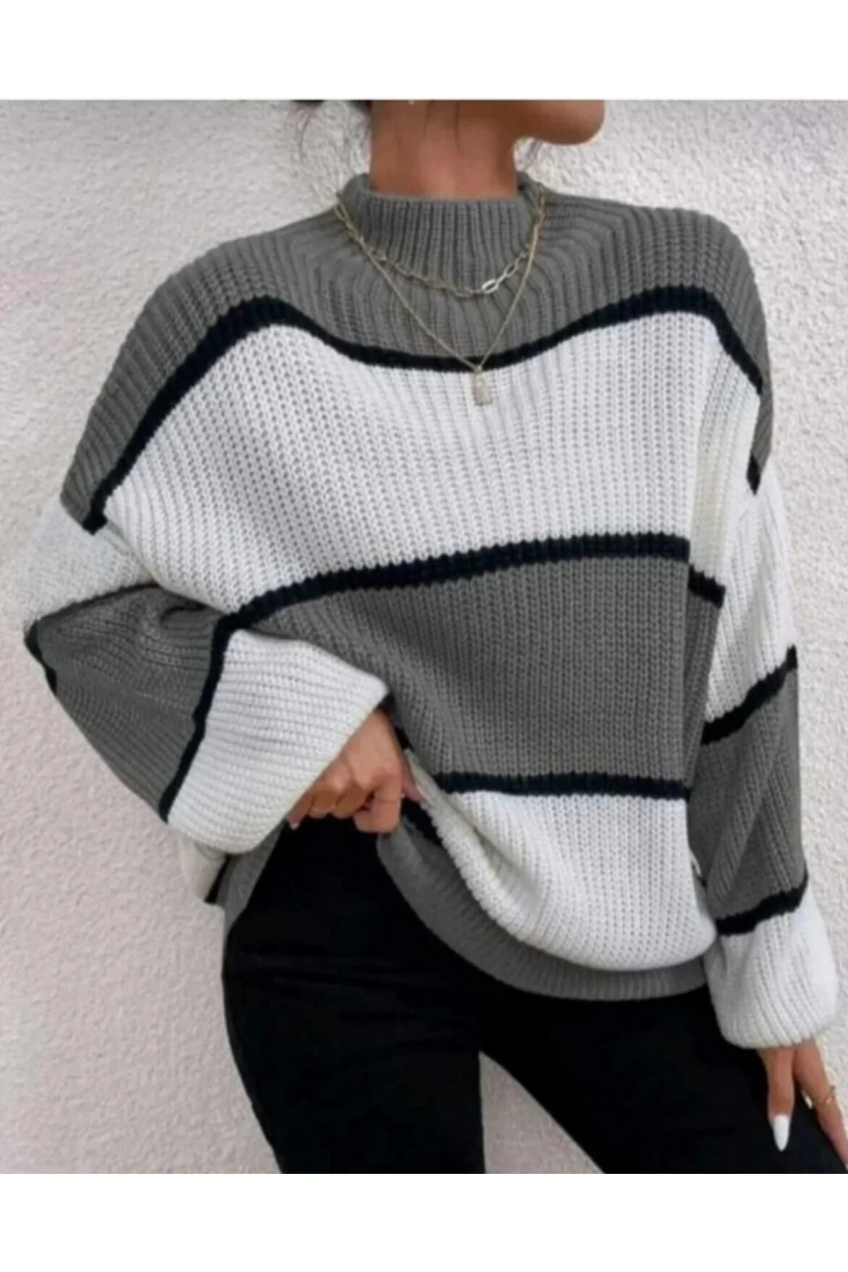 Gri Beyaz Yarım Balıkçı Oversize Kadın Triko Kazak