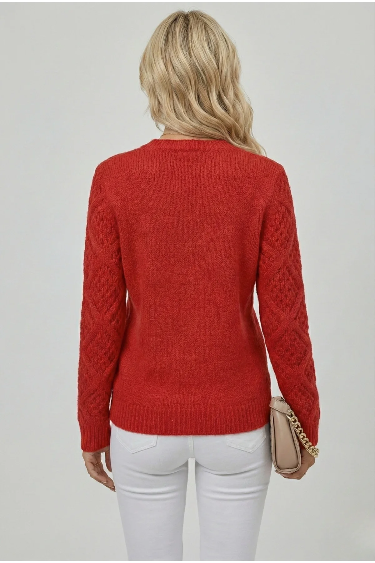 Kadın KırmızıV Yaka Kolları Ajurlu Örgü Detaylı Dökümlü Rahat Kalıp Triko Kazak