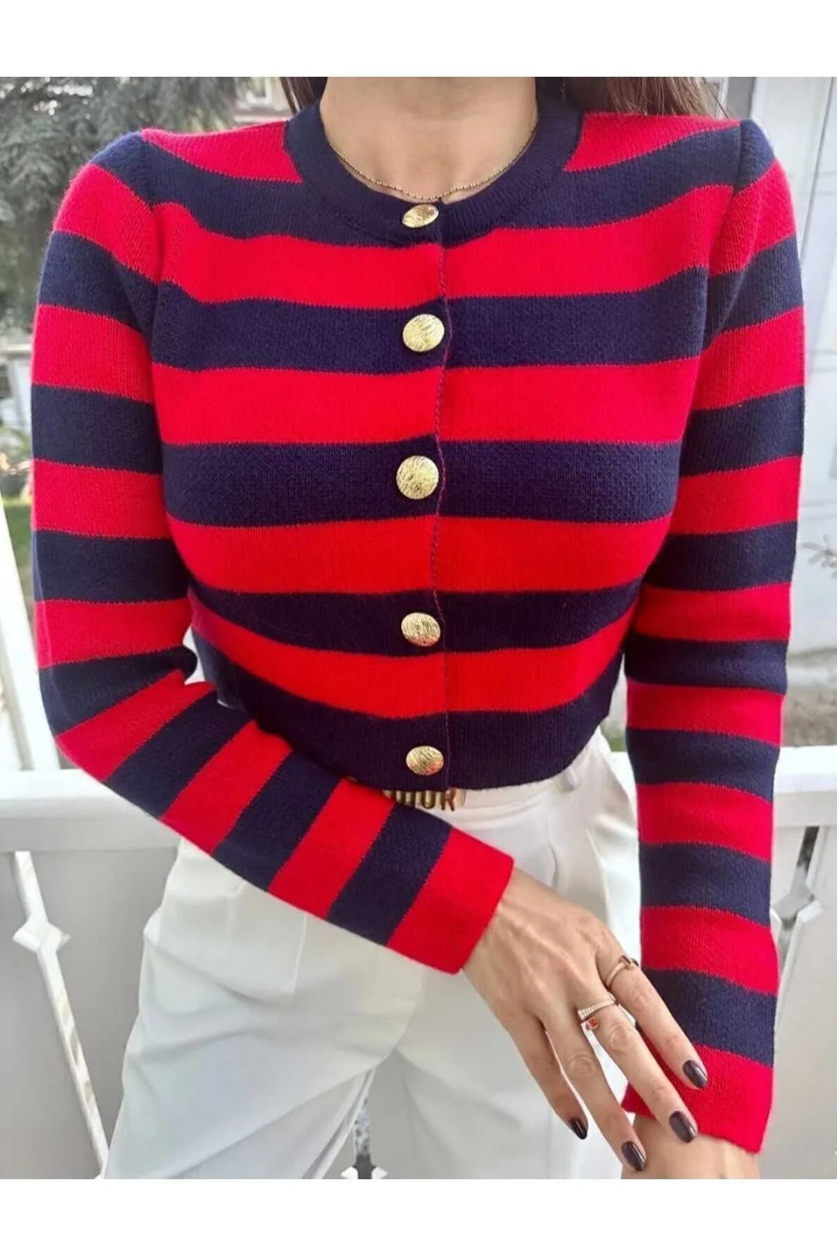 Kadın Kırmızı Lacivert Çizgili Gold Düğmeli Bisiklet Yaka Crop Triko Hırka
