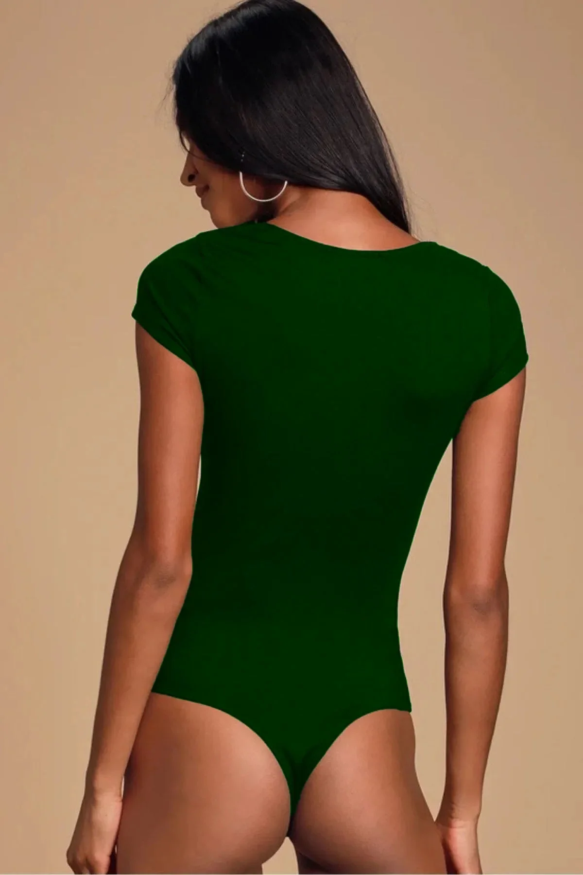 Kadın Yeşil V Detaylı Kare Yaka Kısa Kollu Jarse Kumaş Tanga Kesim Bodysuit Zıbın