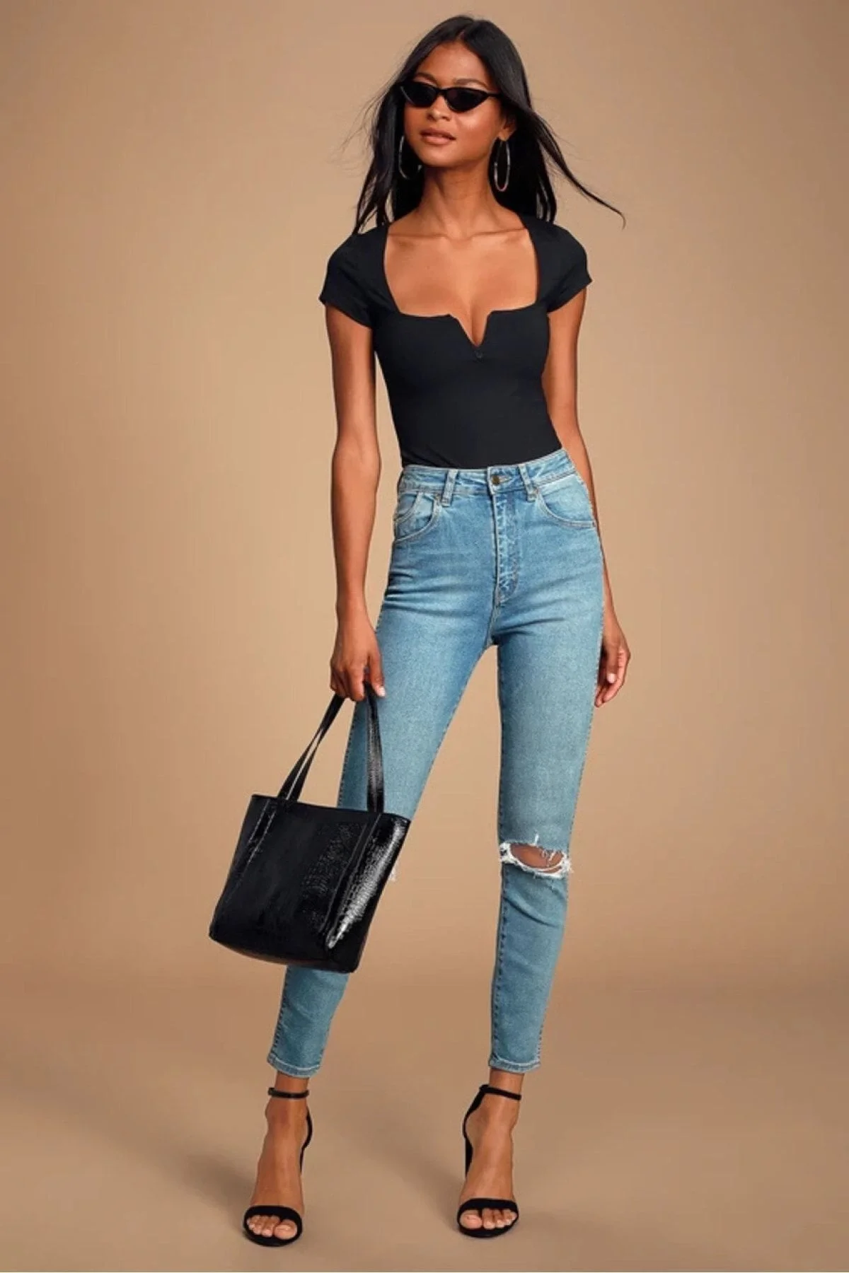 Kadın Siyah V Detaylı Kare Yaka Kısa Kollu Jarse Kumaş Tanga Kesim Bodysuit Zıbın