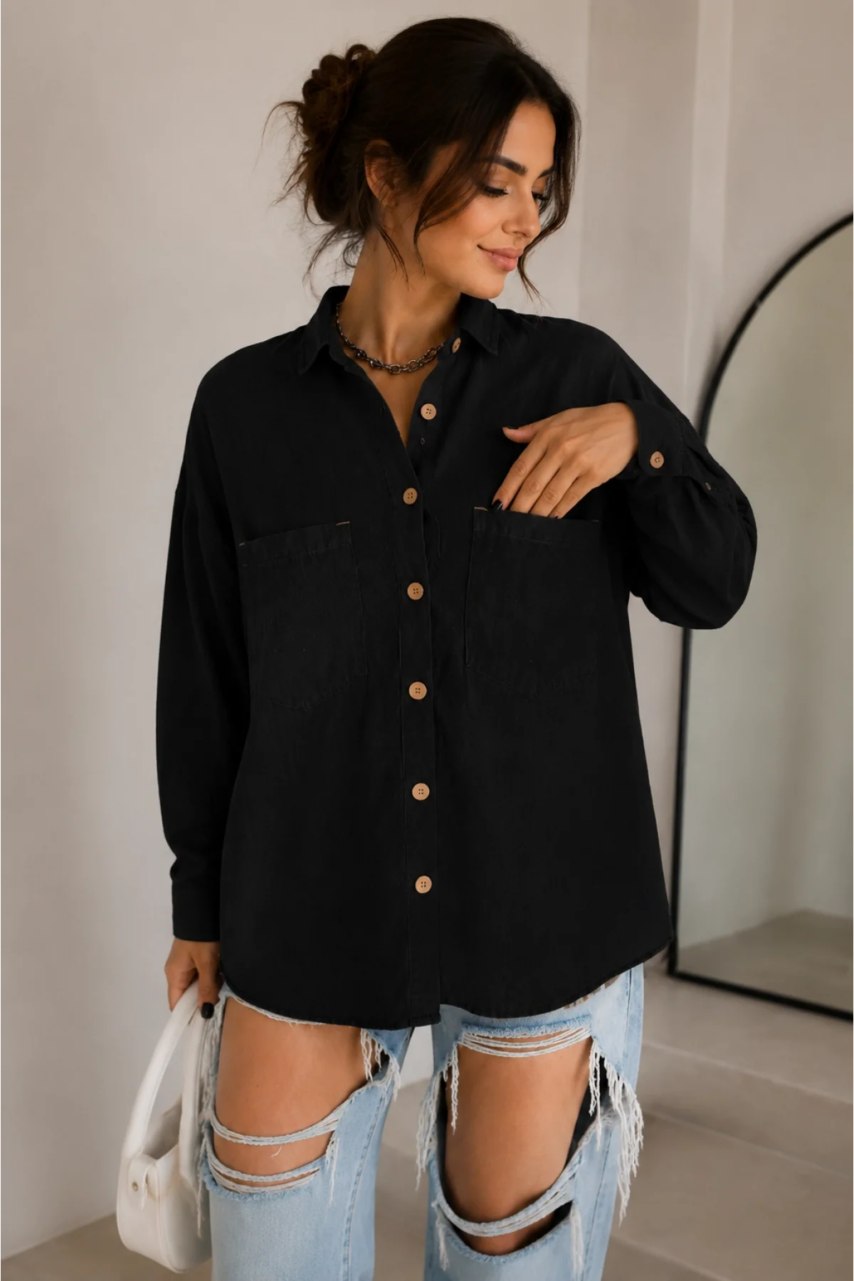 Kadın Siyah Pamuklu Keten Çift Cepli Ahşap Düğme Pinterest Oversize Gömlek