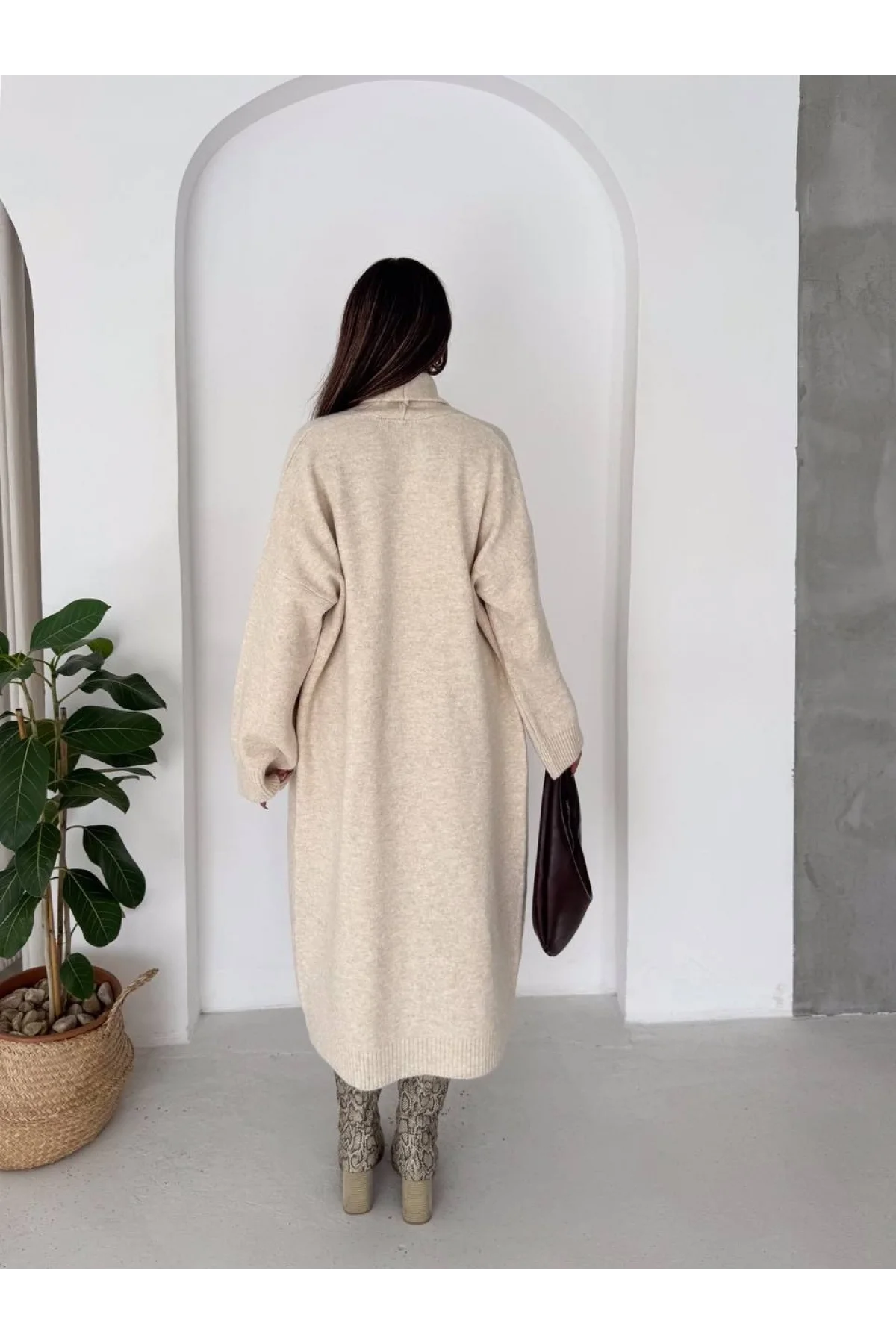Kadın Bej Pamuklu Uzun Kimono Yaka Oversize Triko Hırka