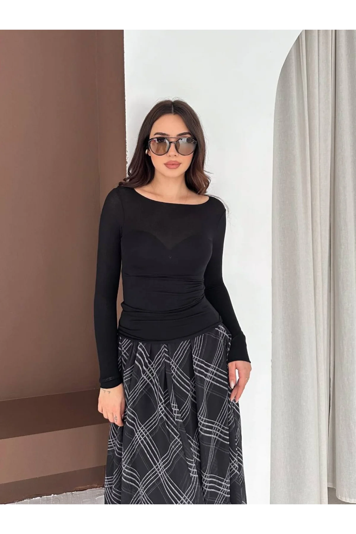 Kadın Siyah Transparan Kayık Yaka Kaşmir Hafif Bluz