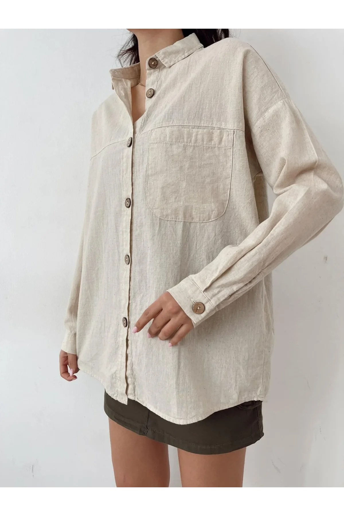 Kadın Bej Pamuklu Keten Tek Cepli Bohem Pinterest Oversize Gömlek