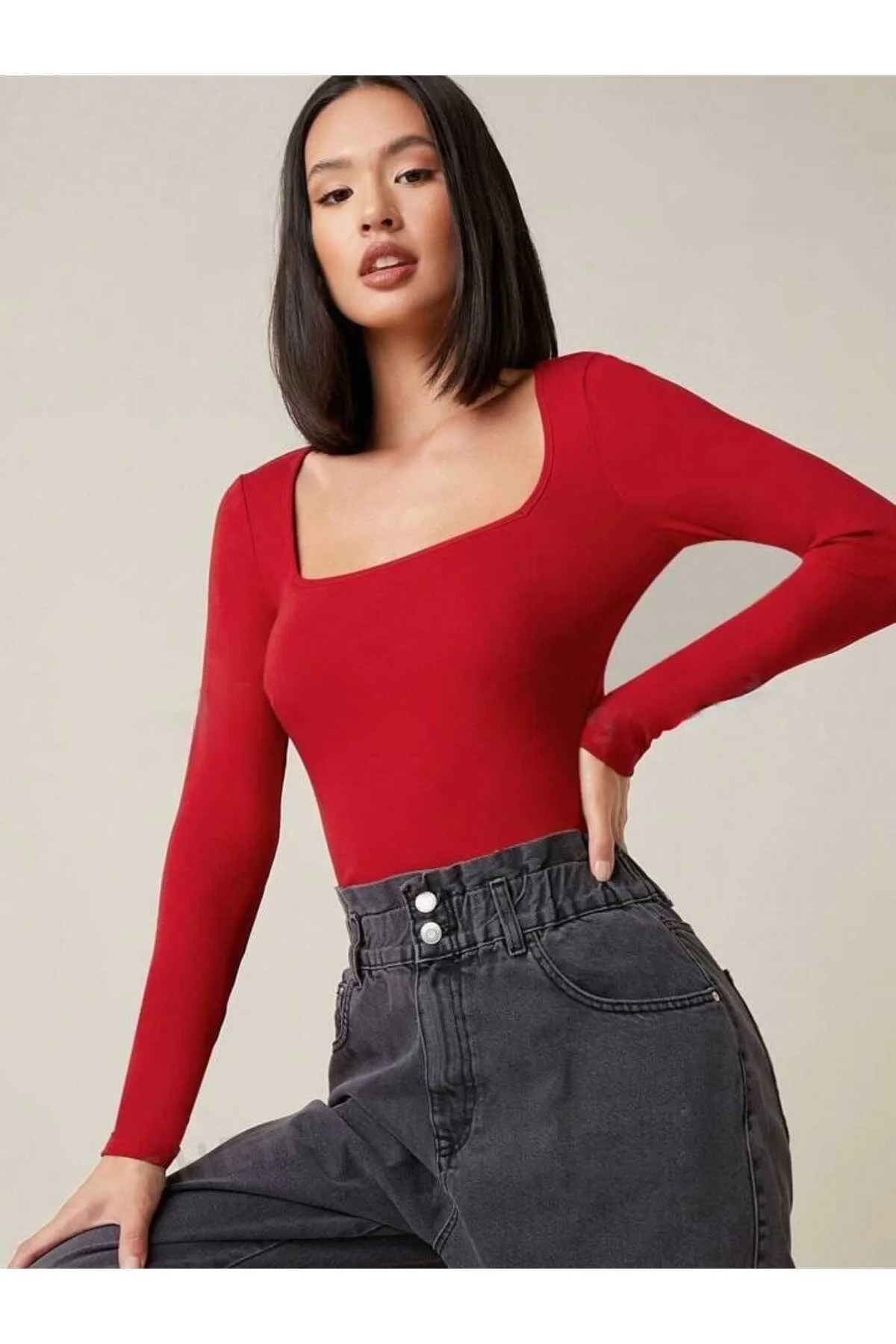 Kadın Kırmızı Kare Yaka Uzun Kollu Vücudu Saran İpek Jarse Kumaş Basic Bluz Badic