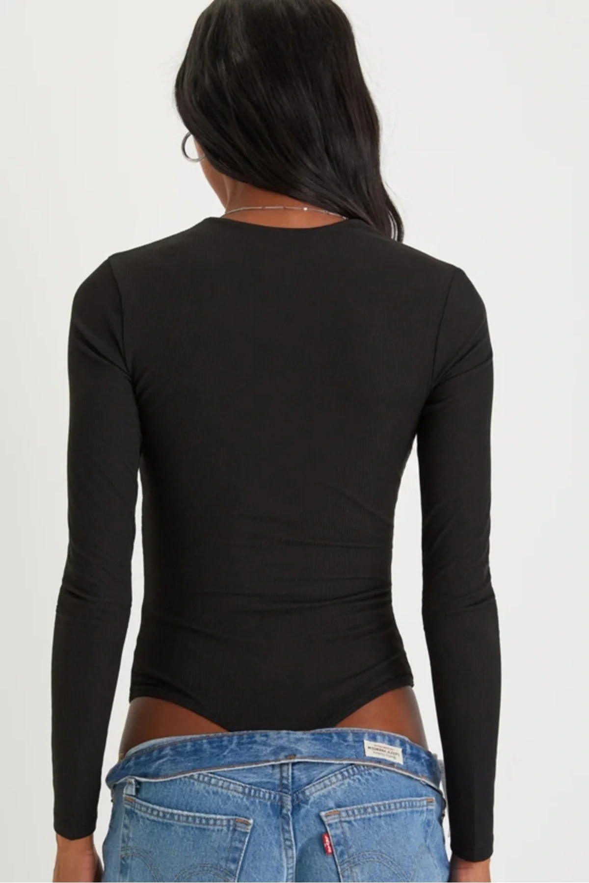 Kadın Siyah V Yaka Uzun Kollu Tanga Kesim Esnek Sandy Kumaş Bodysuit