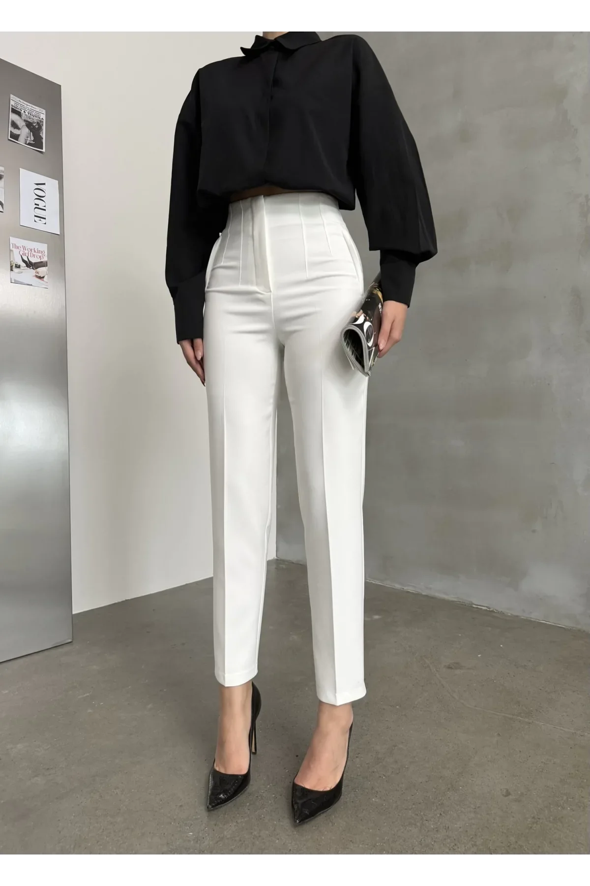 Kadın Beyaz Yüksek Bel Pens Detaylı Havuç Paça Kalın Tok Kumaş Pantolon