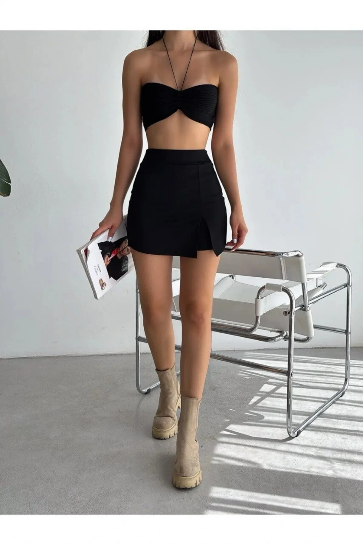 Kadın Siyah Yüksek Bel Yandan Yırtmaçlı İnterlook Kumaş Mini Şort Etek