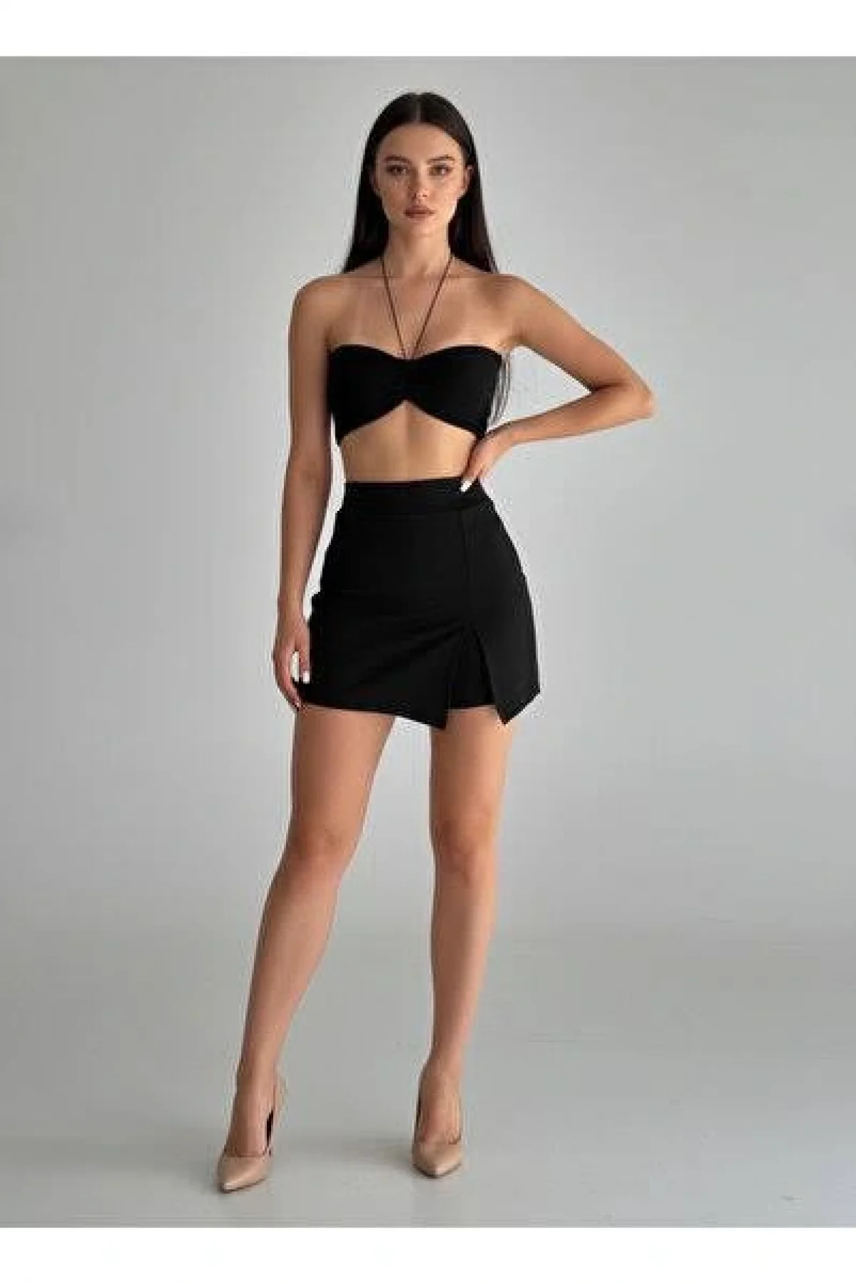 Kadın Siyah Yüksek Bel Yandan Yırtmaçlı İnterlook Kumaş Mini Şort Etek