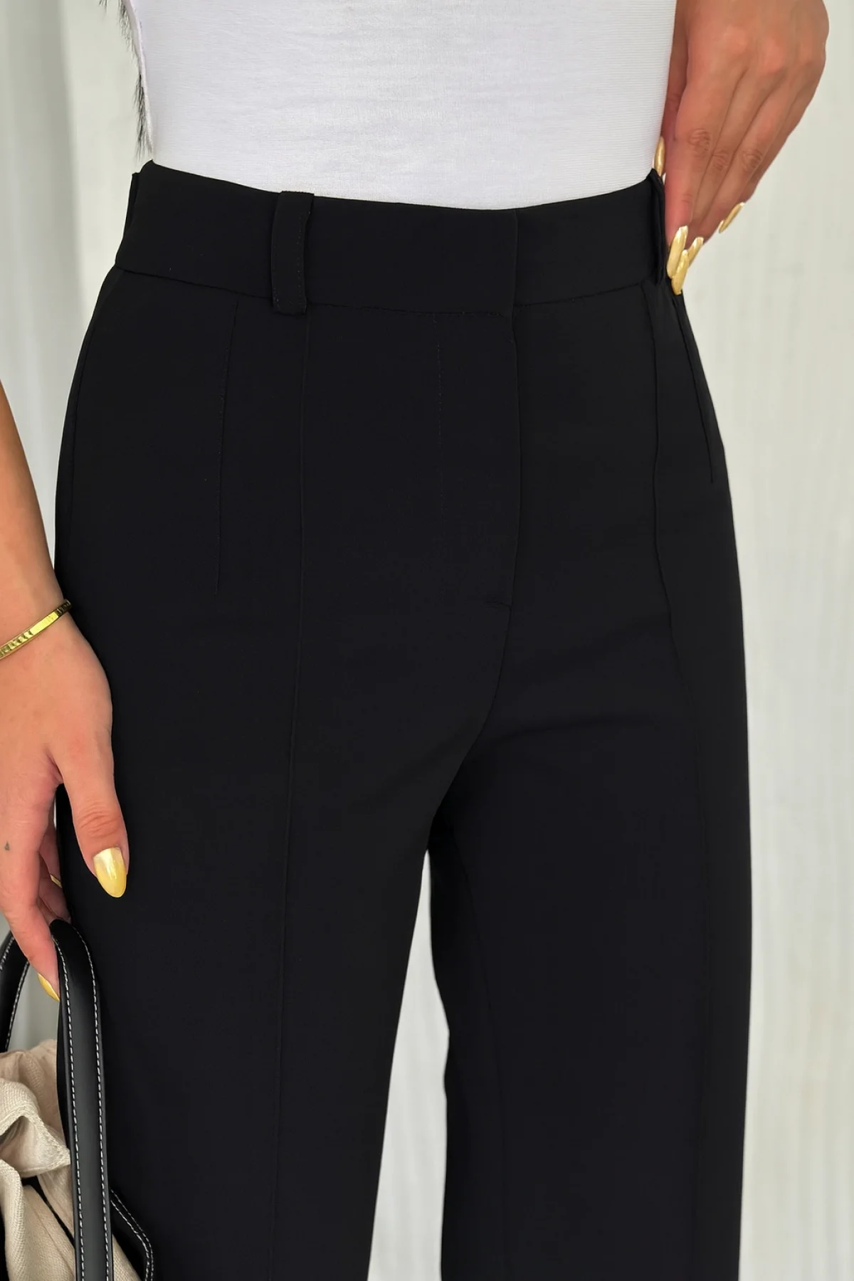 Kadın Yüksek Bel Dikiş Detaylı Bol Paça Palazzo Model Kumaş Pantolon - Siyah