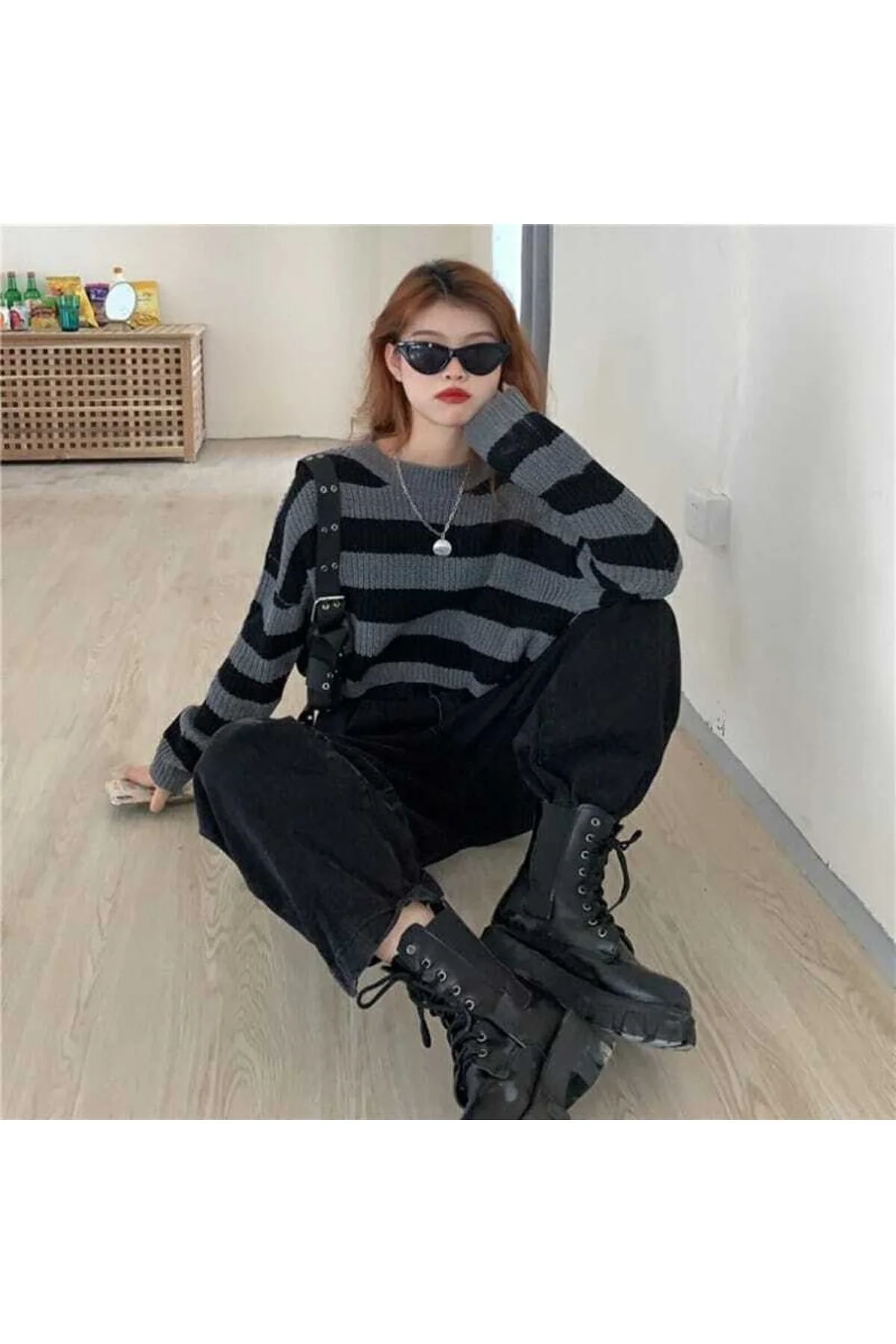 Kadın Siyah Gri Geniş Çizgili Selanik Örgü Bisiklet Yaka Crop Triko Kazak