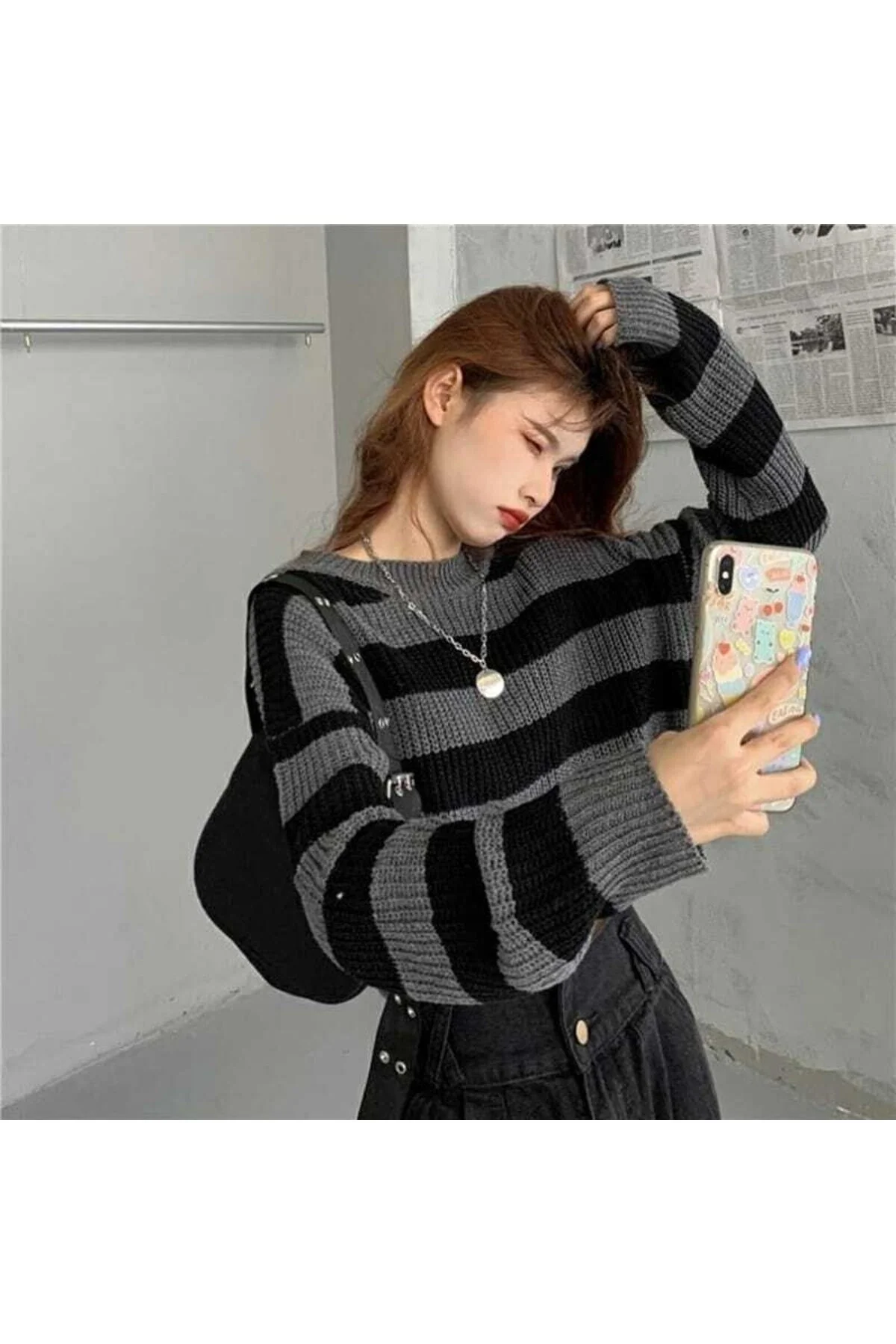 Kadın Siyah Gri Geniş Çizgili Selanik Örgü Bisiklet Yaka Crop Triko Kazak