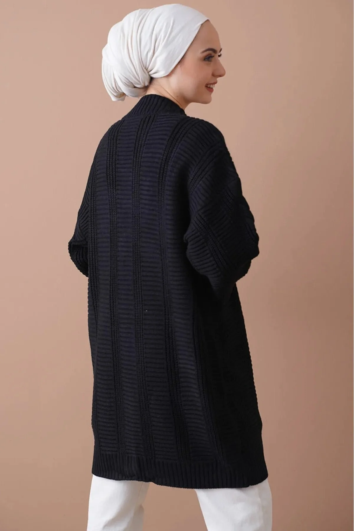 Kadın Siyah Saç Örgü Desenli Düğmeli Balon Kol Oversize Uzun Triko Hırka