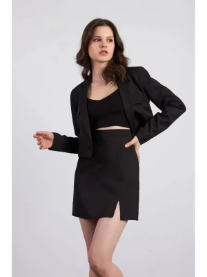 Kadın Siyah Yüksek Bel Yırtmaçlı Klasik Düz Kısa Mini Etek