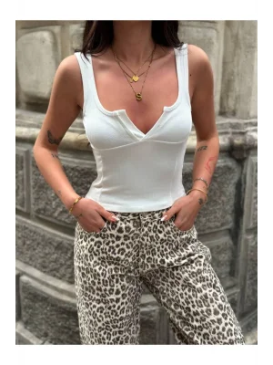 MetuCa Kadın Kalp Yaka Korsaj Detaylı Vücudu Saran Fitilli Kaşkorse Crop Atlet - Beyaz