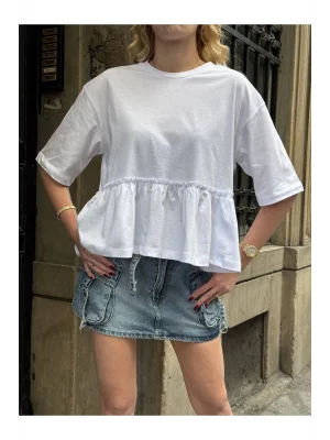 MetuCa Kadın Bisiklet Yaka Beli Fırfırlı Salaş Kesim Eteği Volanlı Peplum Tişört - Beyaz