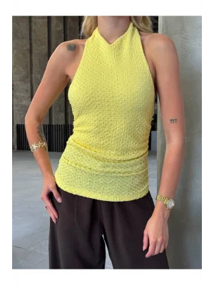MetuCa Kadın Halter Yaka Gofre Kumaş Sırtı Açık Bağlamalı Vücudu Saran Crop Bluz - Sarı