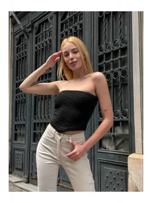 MetuCa Kadın Straplez Asimetrik Kesim Örgü Desenli Triko Crop Büstiyer Top - Siyah