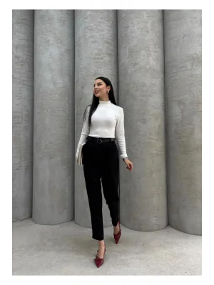 MetuCa Kadın Yüksek Bel Pileli Havuç Paça Klasik Vücudu Saran Kumaş Pantolon - Siyah