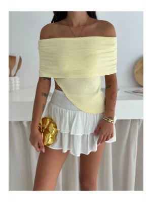 MetuCa Kadın Düşük Omuz Madonna Yaka Asimetrik Kesim Ottoman Kumaş Crop Bluz - Sarı