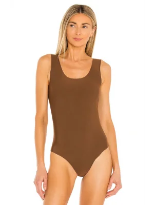 MetuCa Kadın Kahverengi U Yaka Kalın Askılı Jarse Kumaş Vücudu Saran Tanga Kesim Bodysuit Zıbın