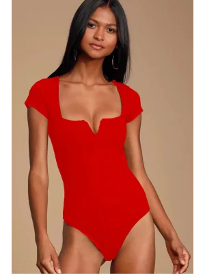 MetuCa Kadın Kırmızı V Detaylı Kare Yaka Kısa Kollu Jarse Kumaş Tanga Kesim Bodysuit Zıbın