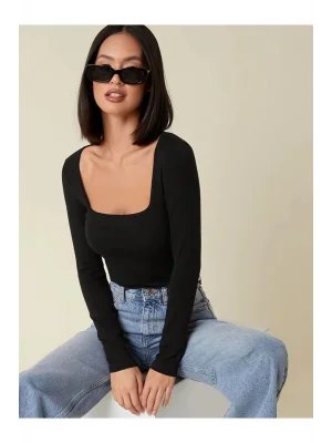 MetuCa Kadın Siyah Kare Yaka Uzun Kollu Vücudu Saran İpek Jarse Kumaş Basic Bluz Badic