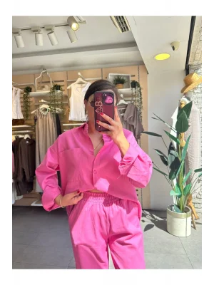 MetuCa Kadın Pembe Gabardin Takım: Oversize Gömlek & Beli Lastikli Havuç Kesim Pantolon